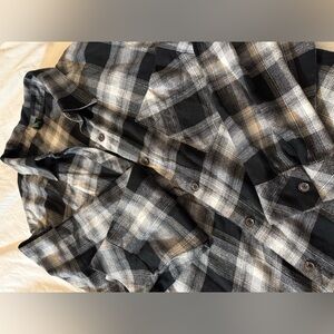 Women’s Wild Fable Black and White Plaid Shirt- Long sleeve flannel top size XL